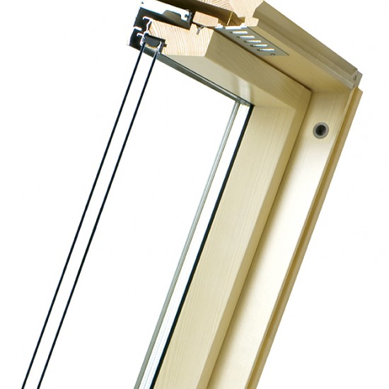 Деревянное мансардное окно FTS U2 с однокамерным стеклопакетом